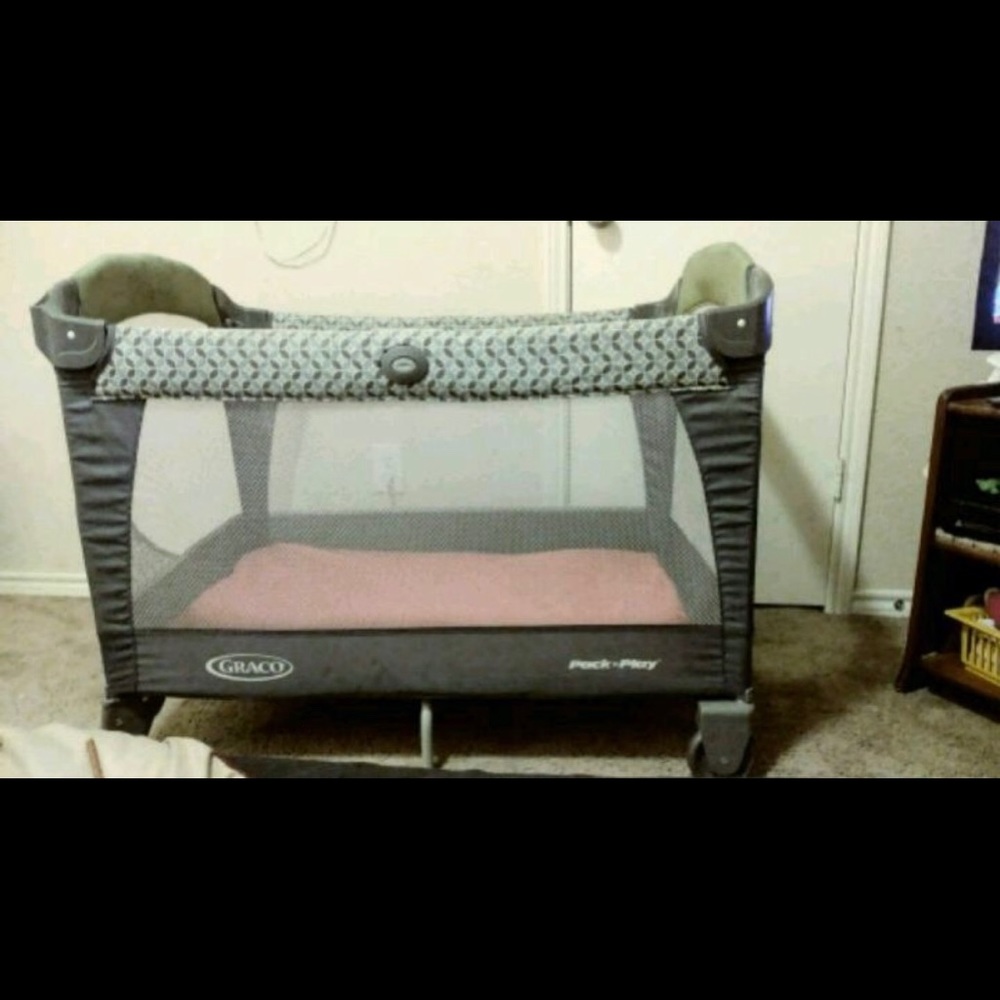Play pen